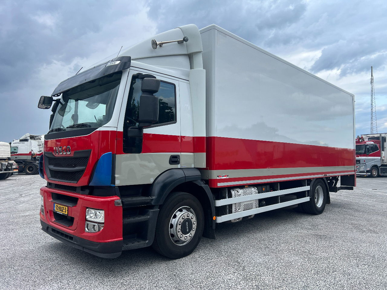 Iveco Stralis 310 AD, 19Ton, Euro 6 - Камион фургон: снимка 1 Iveco Stralis 310 AD, 19Ton, Euro 6 - Камион фургон: снимка 1