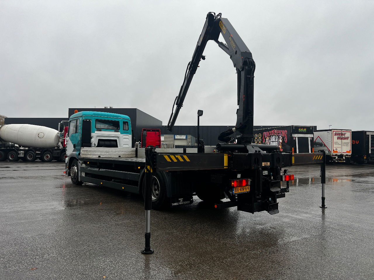 MAN TGA 18.310 met Palfinger PK12000 kraan - Камион с кран: снимка 4 MAN TGA 18.310 met Palfinger PK12000 kraan - Камион с кран: снимка 4