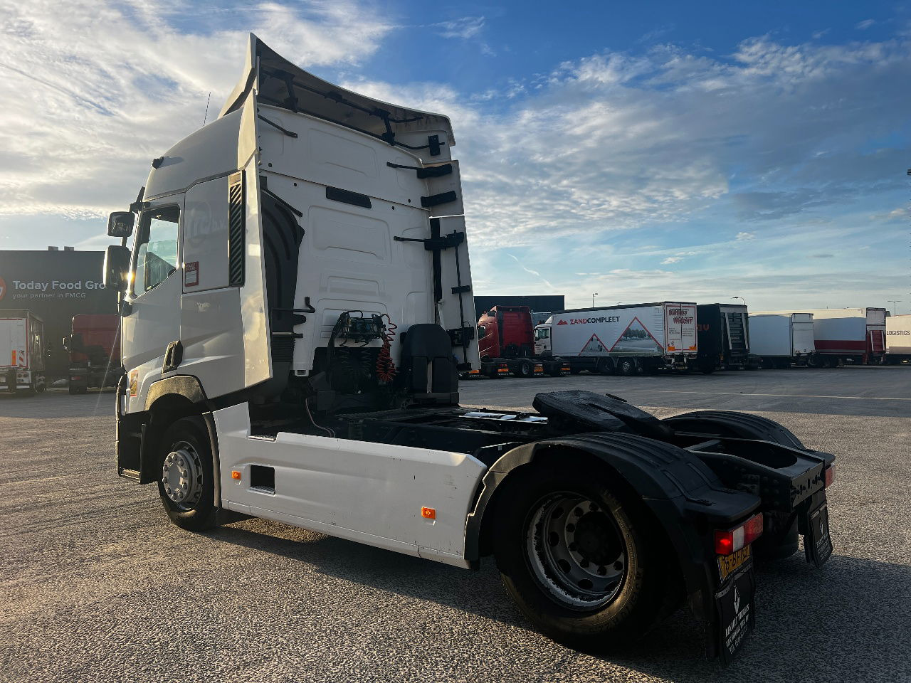 Renault T380 EUro 6, Full spoilers - Влекач: снимка 4 Renault T380 EUro 6, Full spoilers - Влекач: снимка 4