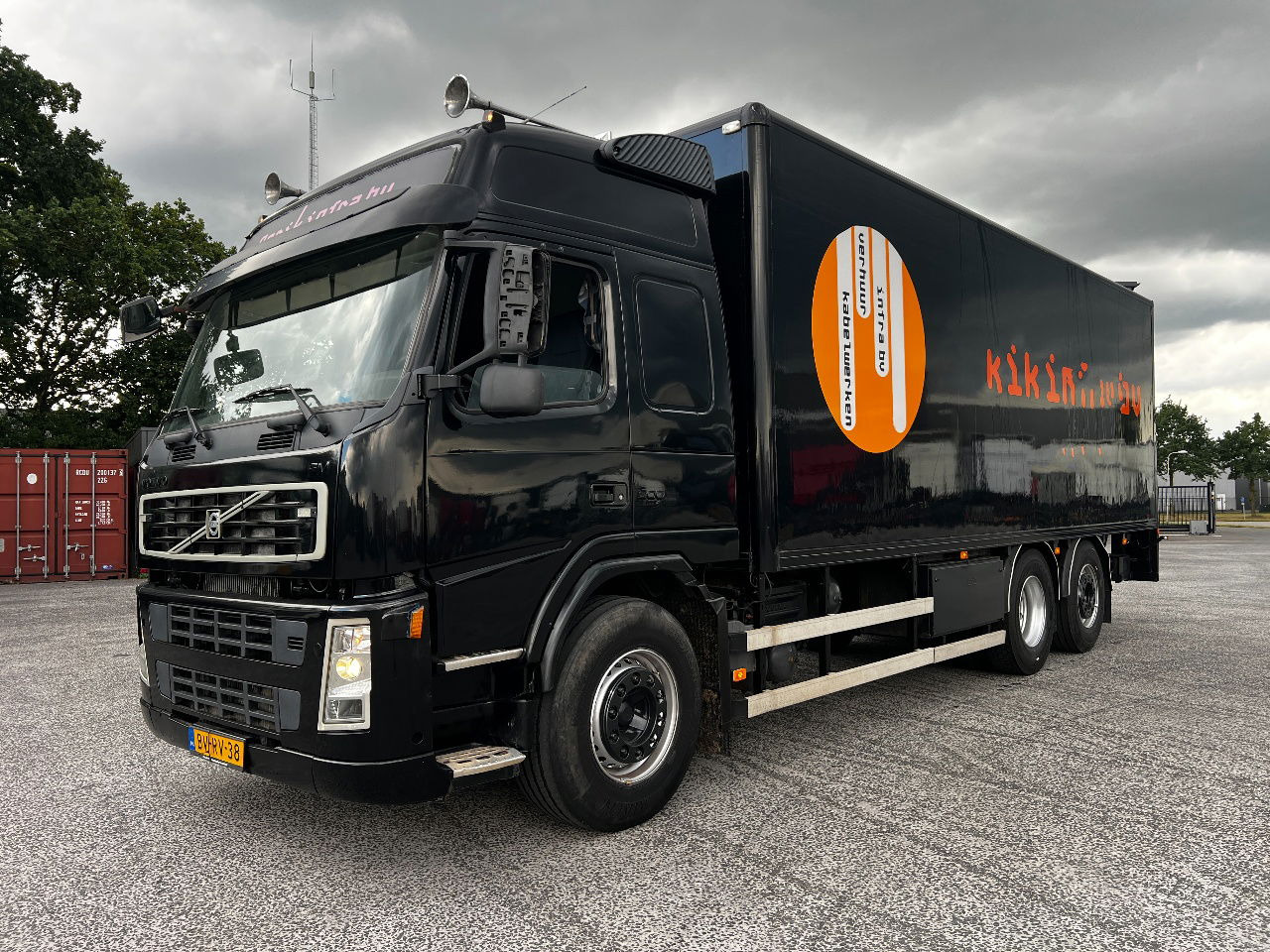 Volvo FM 9.300 Globe 6x2, Euro 5 - Камион фургон: снимка 1 Volvo FM 9.300 Globe 6x2, Euro 5 - Камион фургон: снимка 1