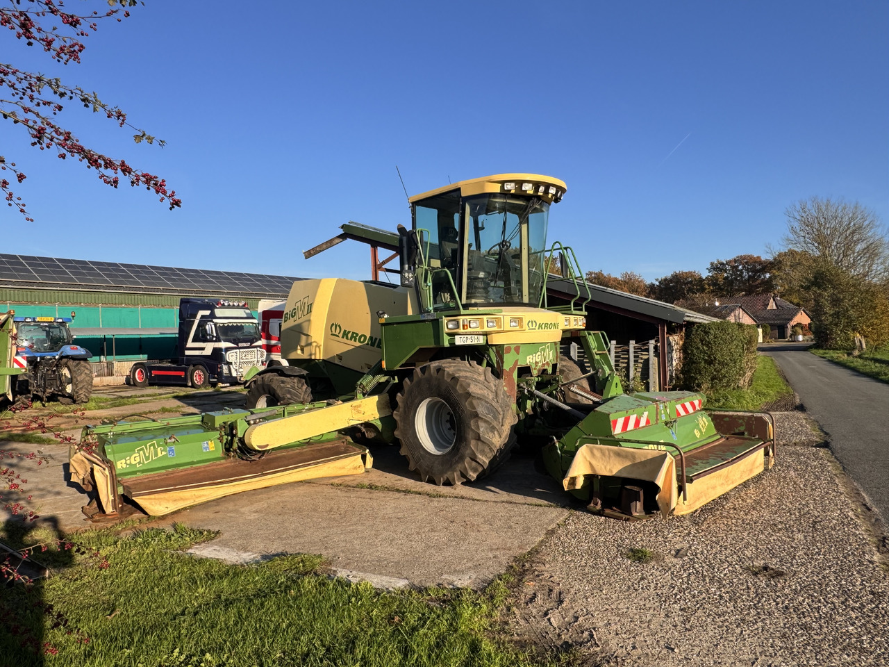 KRONE Big M II CV - Косачка: снимка 1 KRONE Big M II CV - Косачка: снимка 1