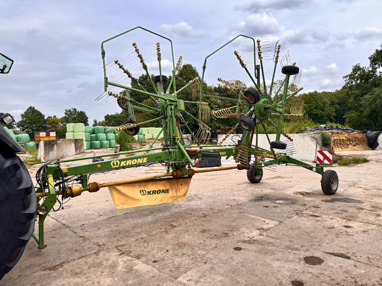 KRONE Swadro 810 - Гребло/ Сенообръщачка: снимка 1 KRONE Swadro 810 - Гребло/ Сенообръщачка: снимка 1