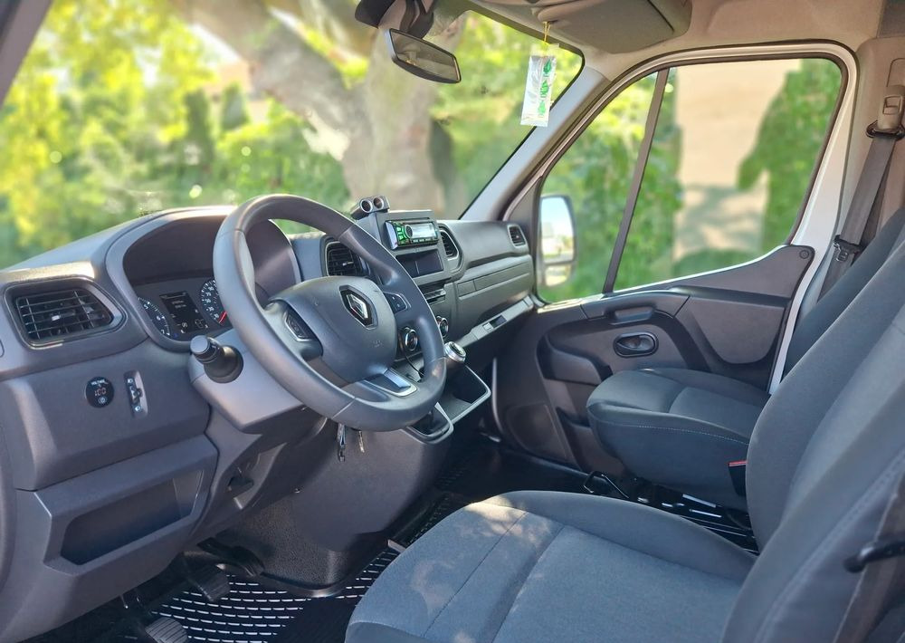 Брезентов бус Renault Master: снимка 14