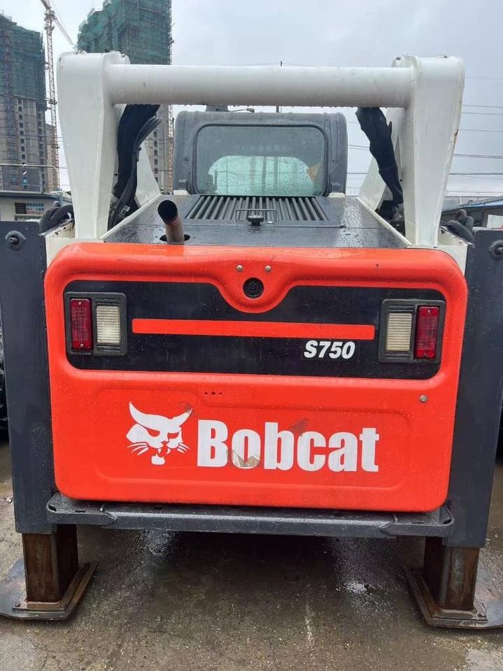 Bobcat S 450 - Мини челен товарач: снимка 3 Bobcat S 450 - Мини челен товарач: снимка 3