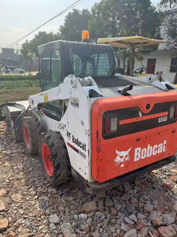 Колесен товарач Bobcat S 550: снимка 1