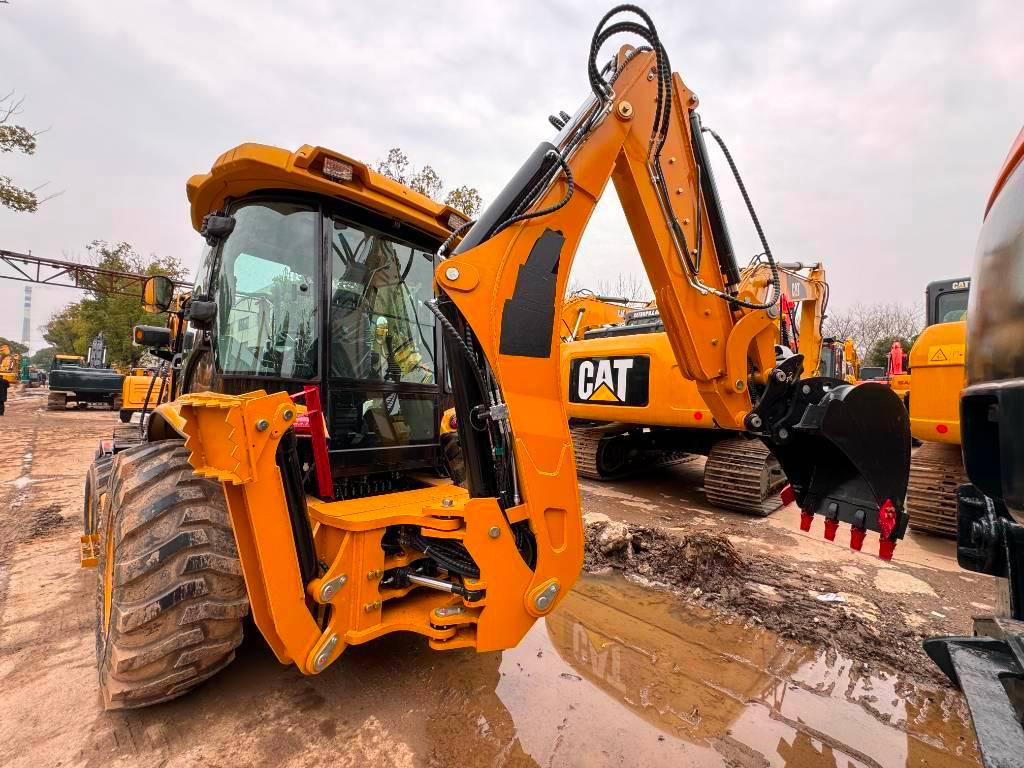 CAT 100% new CAT 420 F - Багер-товарач: снимка 4 CAT 100% new CAT 420 F - Багер-товарач: снимка 4