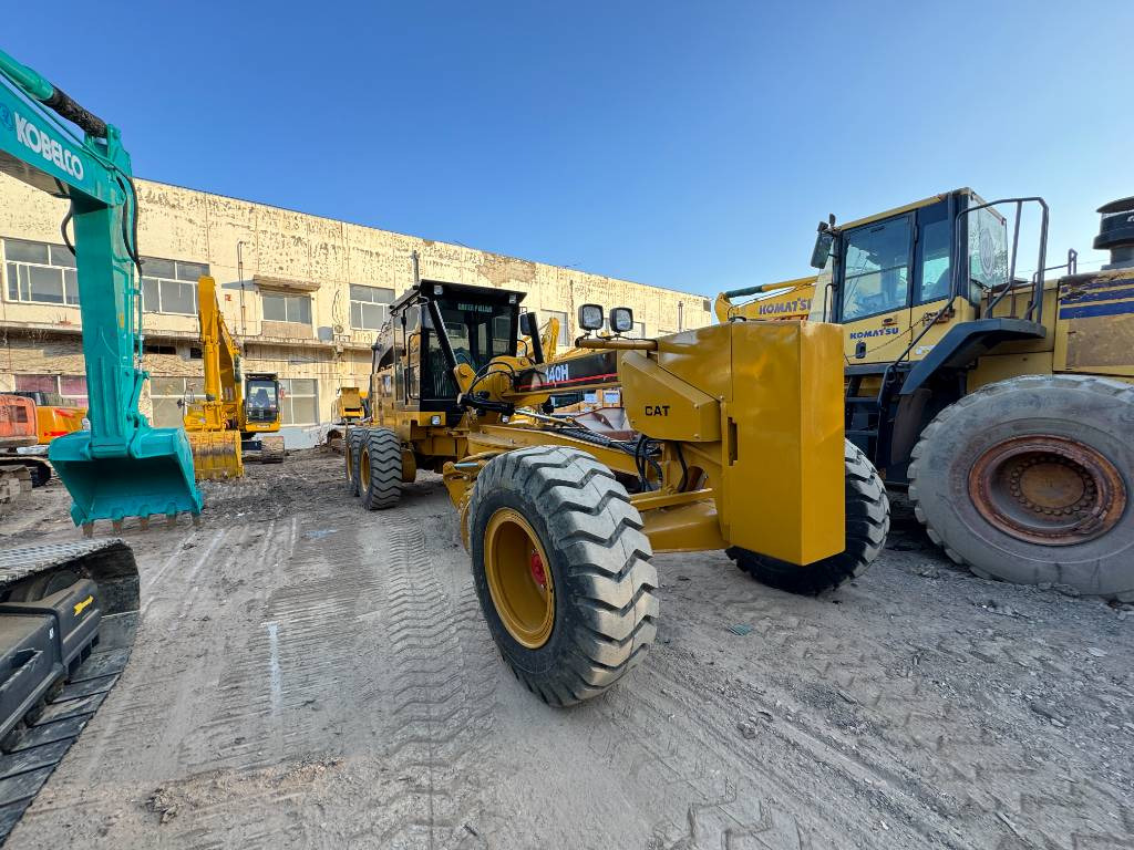 CAT 140 H - Грейдер: снимка 3 CAT 140 H - Грейдер: снимка 3