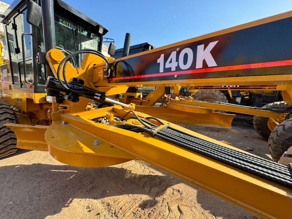 CAT 140 K - Грейдер: снимка 5 CAT 140 K - Грейдер: снимка 5