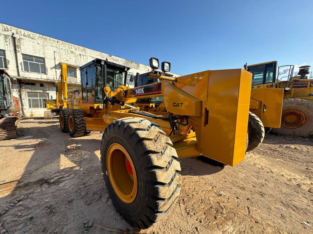 CAT 140 K - Грейдер: снимка 4 CAT 140 K - Грейдер: снимка 4