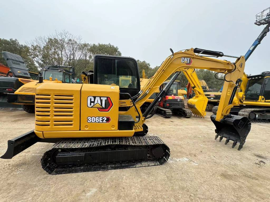 CAT 306E - Мини багер: снимка 2 CAT 306E - Мини багер: снимка 2
