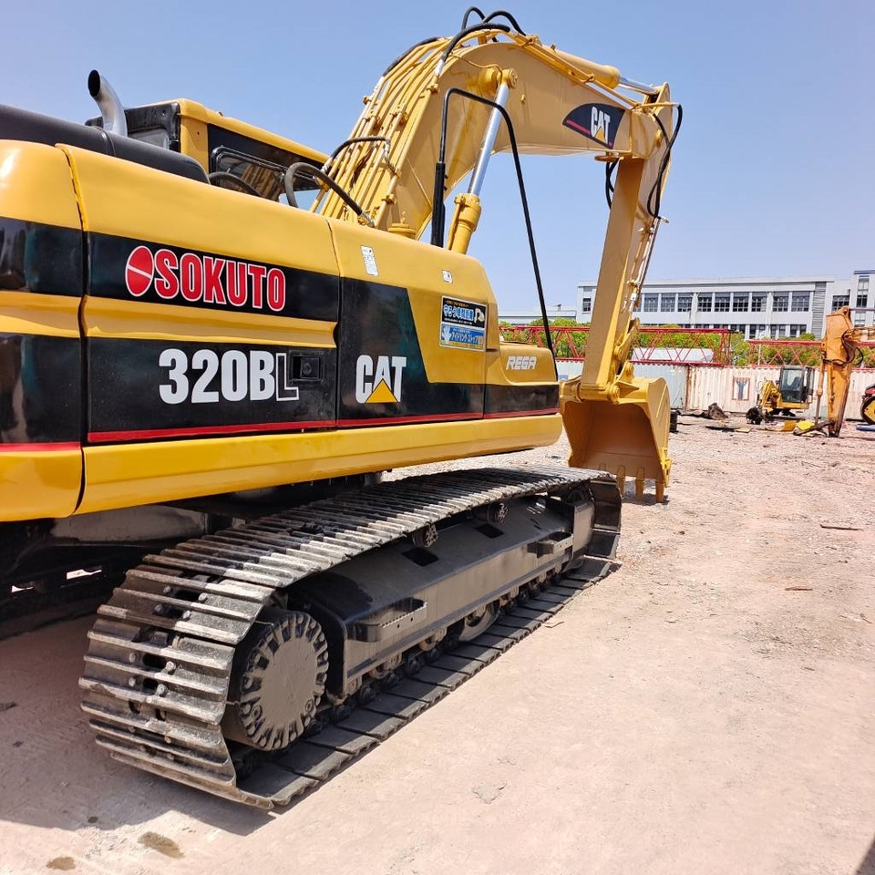 CAT 320 B L - Верижен багер: снимка 2 CAT 320 B L - Верижен багер: снимка 2