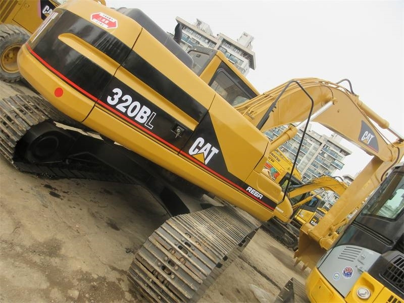 CAT 320 B L - Верижен багер: снимка 4 CAT 320 B L - Верижен багер: снимка 4