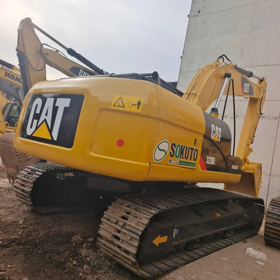CAT 320 D 2 - Верижен багер: снимка 3 CAT 320 D 2 - Верижен багер: снимка 3
