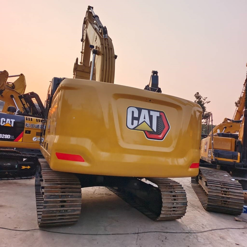 CAT 320 GC - Верижен багер: снимка 2 CAT 320 GC - Верижен багер: снимка 2