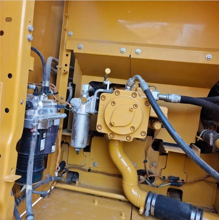 CAT 320 GC - Верижен багер: снимка 4 CAT 320 GC - Верижен багер: снимка 4