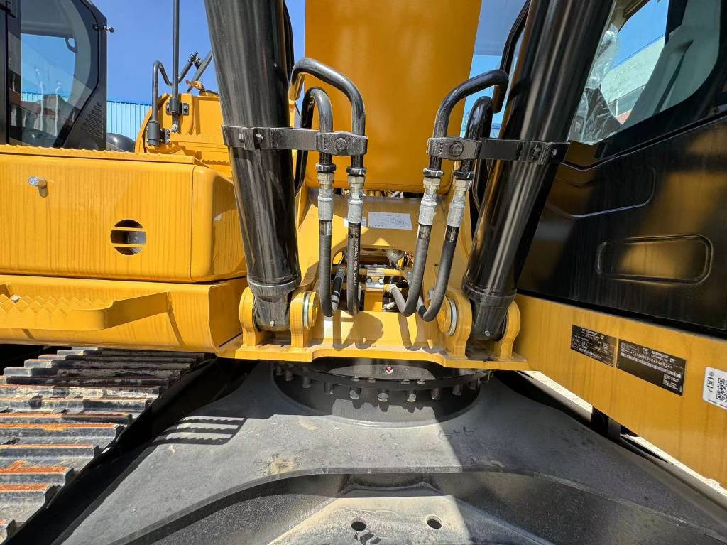 CAT 320 GC - Верижен багер: снимка 5 CAT 320 GC - Верижен багер: снимка 5