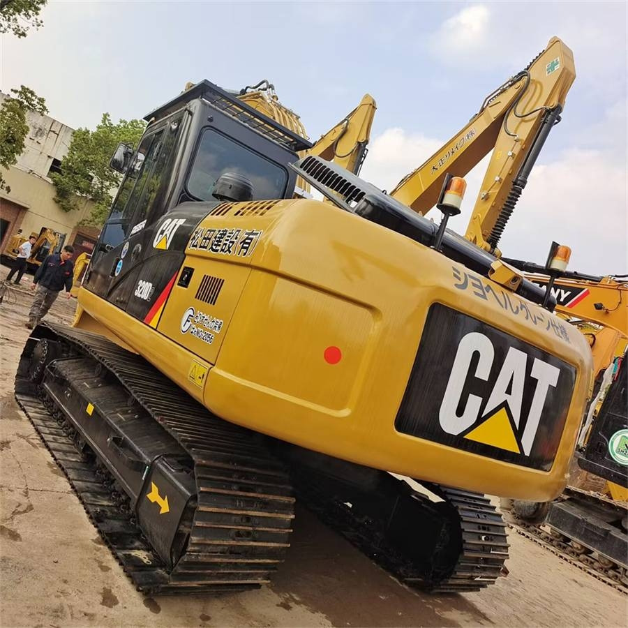 CAT 320D - Верижен багер: снимка 1 CAT 320D - Верижен багер: снимка 1