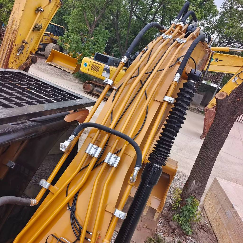 CAT 320D - Верижен багер: снимка 5 CAT 320D - Верижен багер: снимка 5