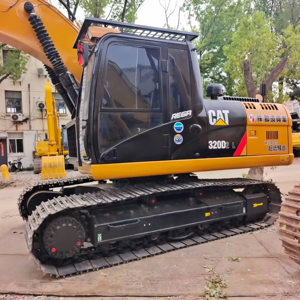 CAT 320D - Верижен багер: снимка 1 CAT 320D - Верижен багер: снимка 1