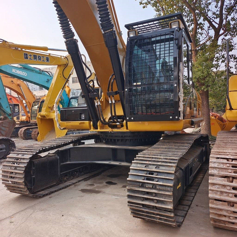 Верижен багер CAT 320D2L: снимка 26 Верижен багер CAT 320D2L: снимка 26