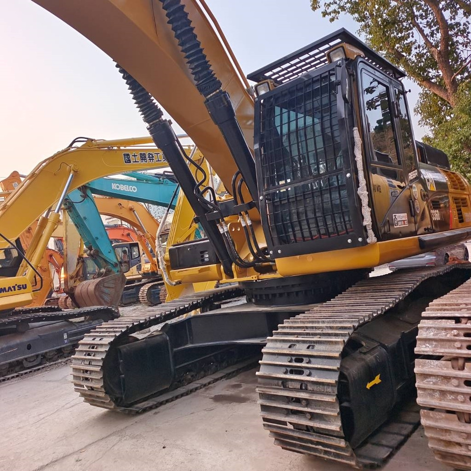 Верижен багер CAT 320D2L: снимка 19 Верижен багер CAT 320D2L: снимка 19