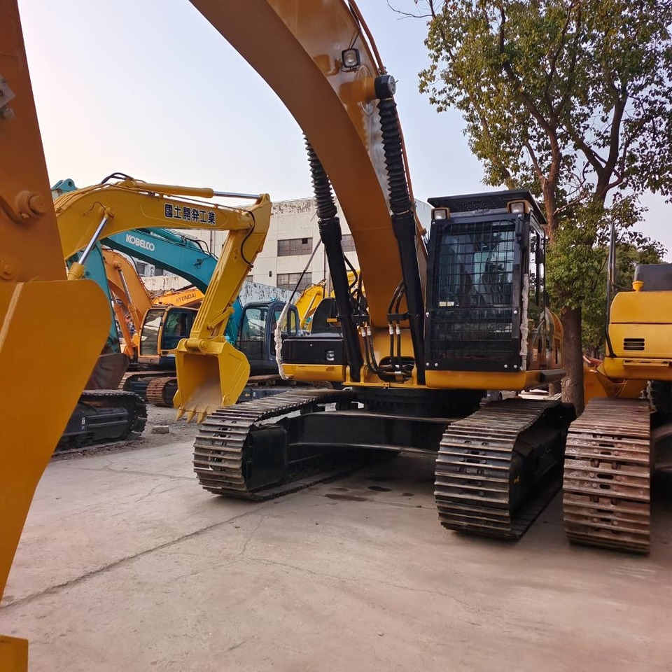 Верижен багер CAT 320D2L: снимка 21 Верижен багер CAT 320D2L: снимка 21