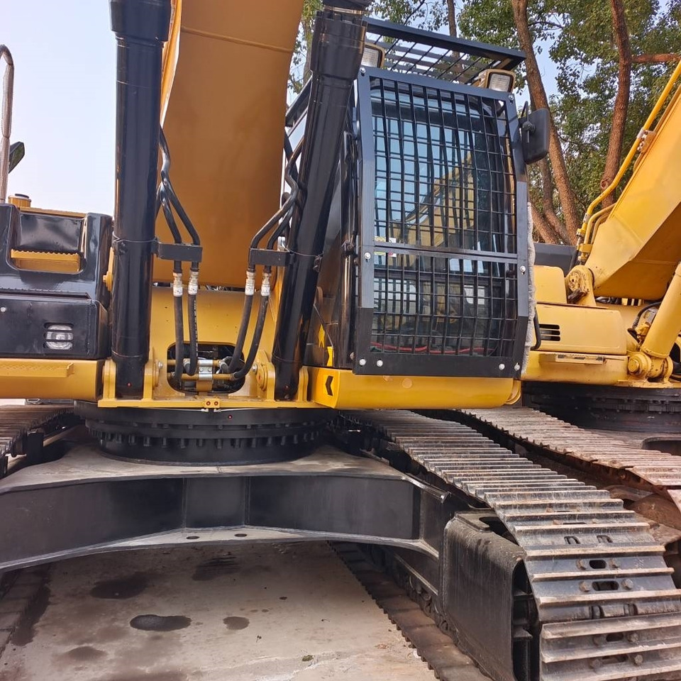 Верижен багер CAT 320D2L: снимка 9 Верижен багер CAT 320D2L: снимка 9