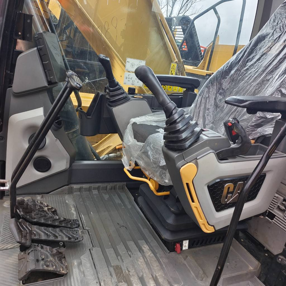 CAT 320GC - Верижен багер: снимка 3 CAT 320GC - Верижен багер: снимка 3