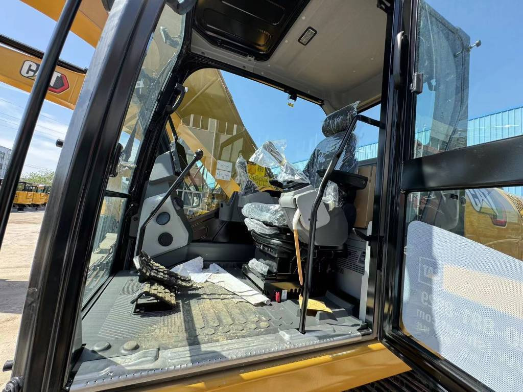 CAT 320GX - Верижен багер: снимка 3 CAT 320GX - Верижен багер: снимка 3