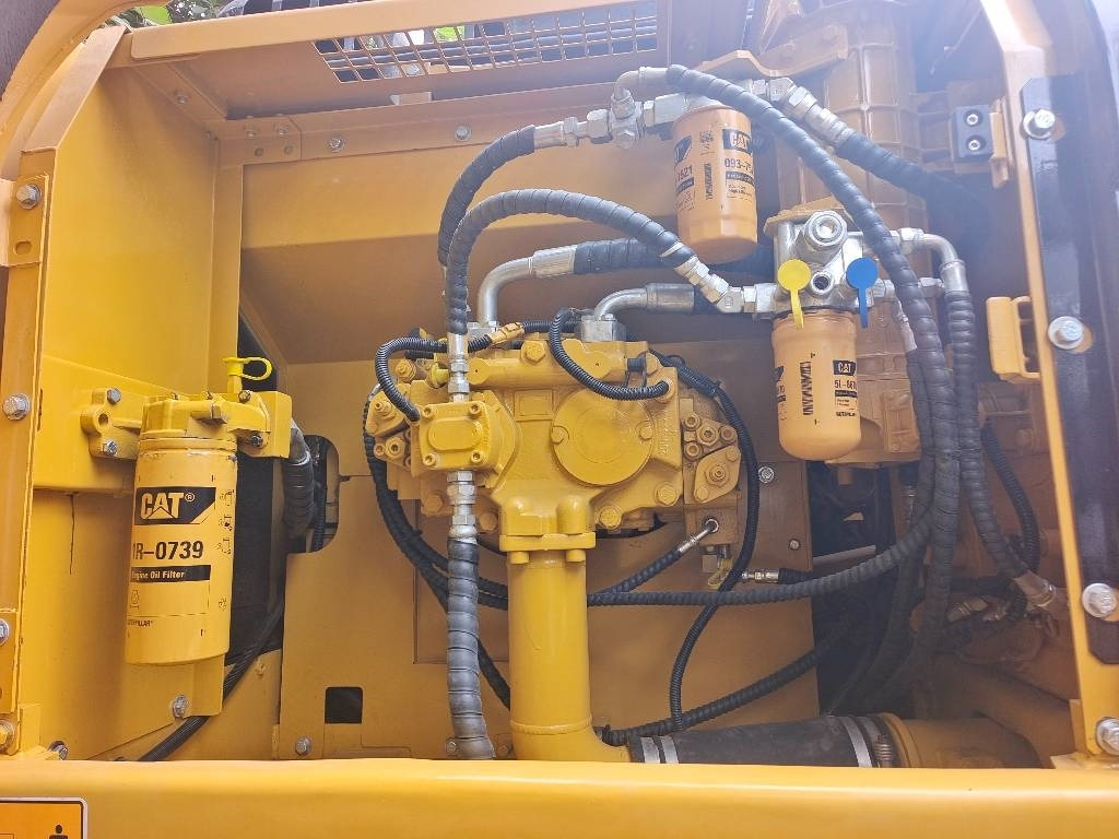 CAT 324 D - Верижен багер: снимка 3 CAT 324 D - Верижен багер: снимка 3