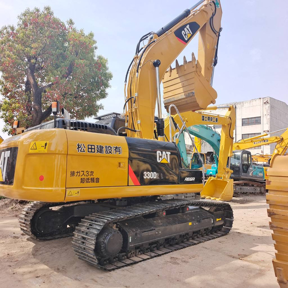 CAT 324 D L - Верижен багер: снимка 2 CAT 324 D L - Верижен багер: снимка 2