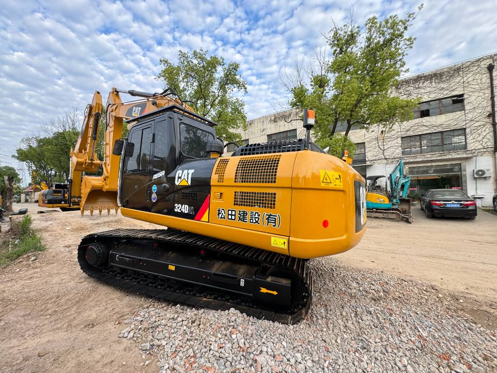 CAT 324 D2 L - Верижен багер: снимка 3 CAT 324 D2 L - Верижен багер: снимка 3