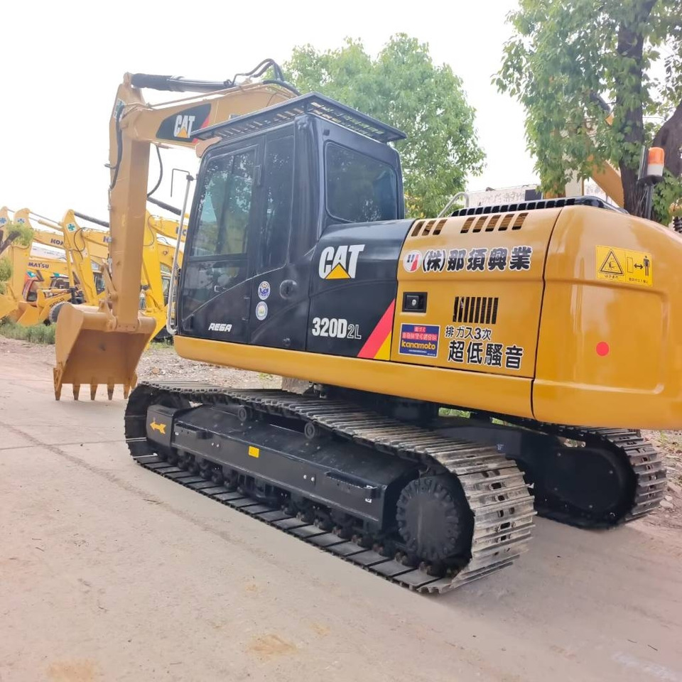 CAT 324D2L - Верижен багер: снимка 1 CAT 324D2L - Верижен багер: снимка 1