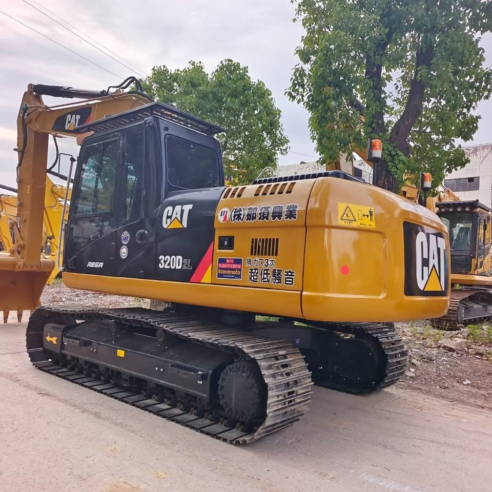 CAT 324D2L - Верижен багер: снимка 2 CAT 324D2L - Верижен багер: снимка 2