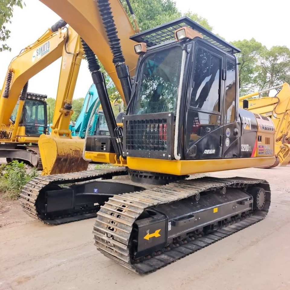 CAT 324D2L - Верижен багер: снимка 2 CAT 324D2L - Верижен багер: снимка 2