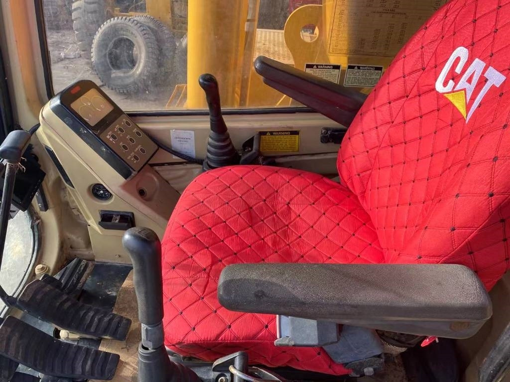 CAT 330 B L - Верижен багер: снимка 3 CAT 330 B L - Верижен багер: снимка 3