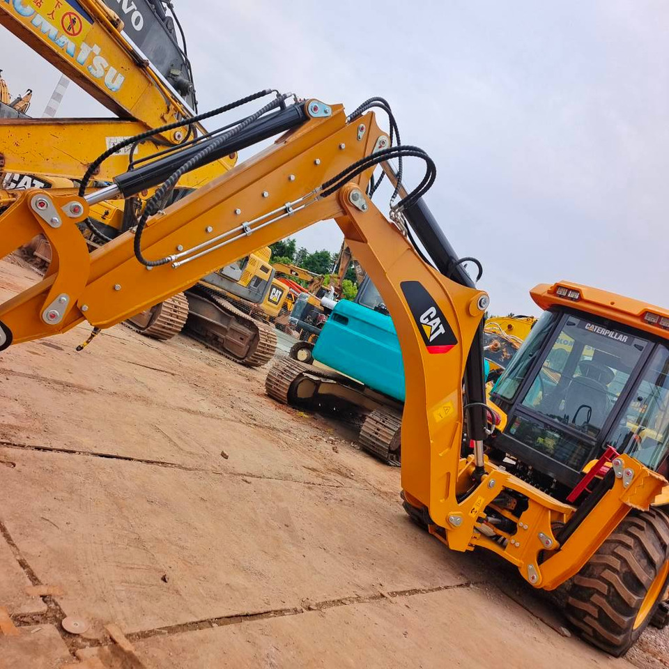 CAT 430 F - Багер-товарач: снимка 4 CAT 430 F - Багер-товарач: снимка 4