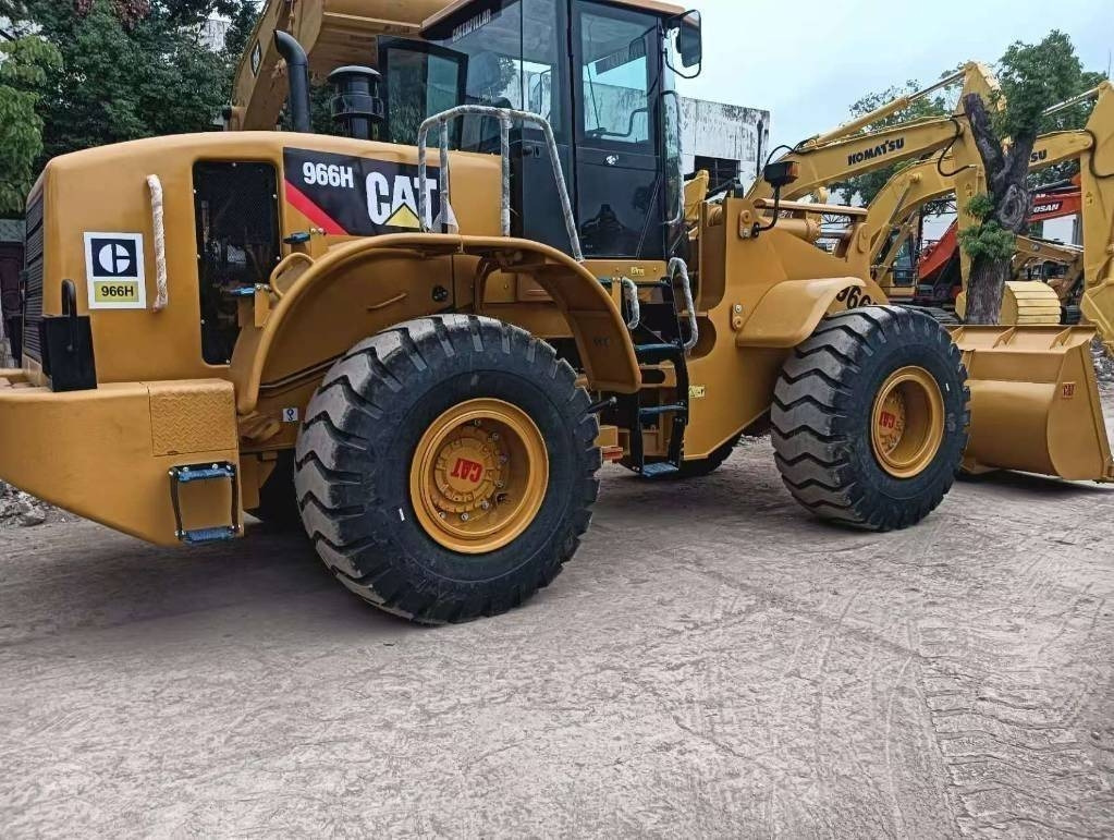 CAT 966 H - Колесен товарач: снимка 2 CAT 966 H - Колесен товарач: снимка 2
