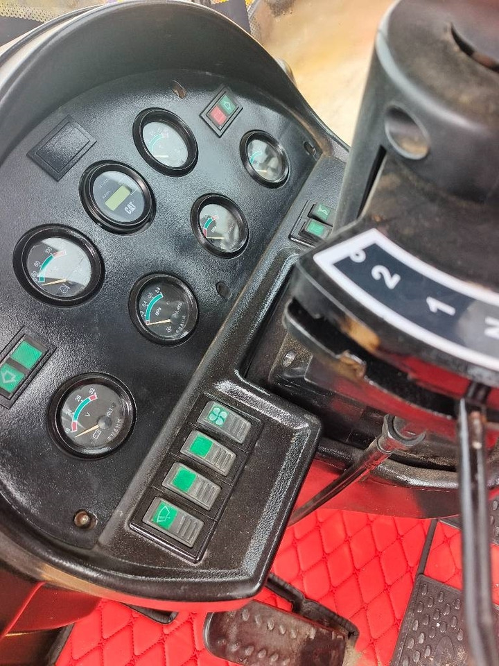 Колесен товарач CAT 966 H: снимка 29