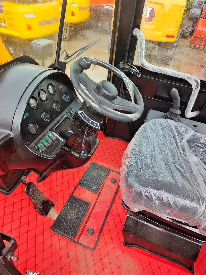 Колесен товарач CAT 966 H: снимка 26