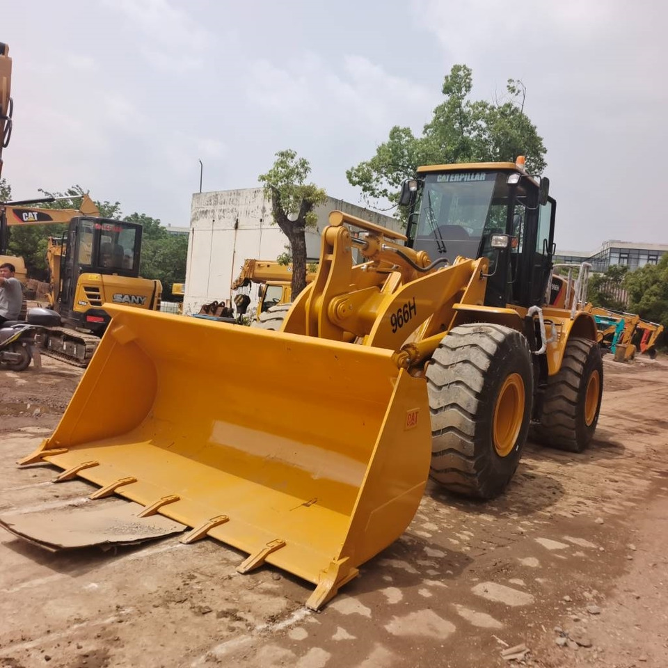 CAT 966 H - Колесен товарач: снимка 4 CAT 966 H - Колесен товарач: снимка 4