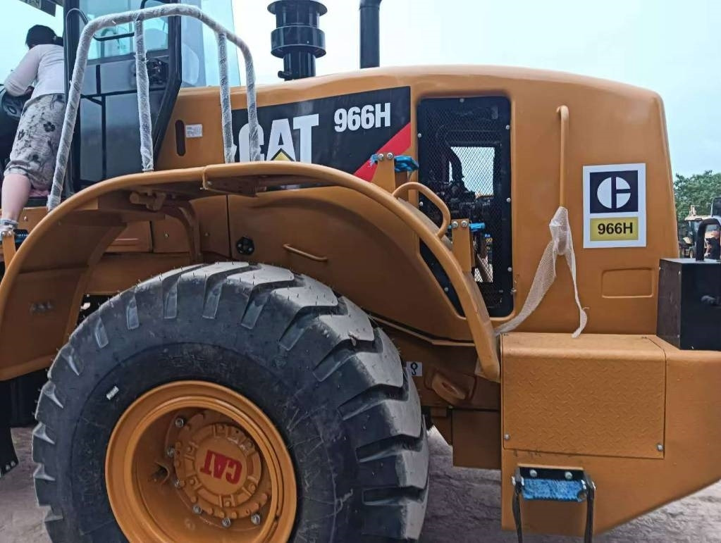 CAT 966 H - Колесен товарач: снимка 4 CAT 966 H - Колесен товарач: снимка 4