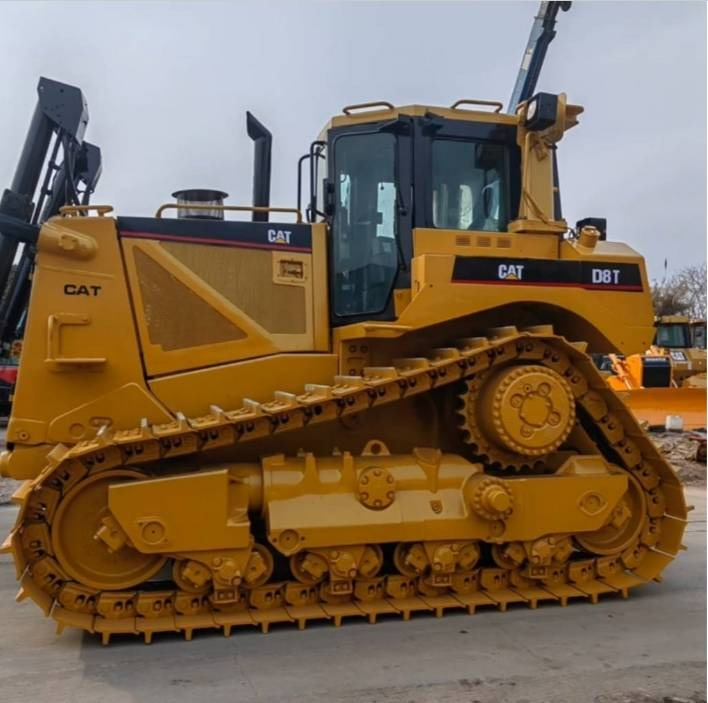 CAT D 8 T - Булдозер: снимка 1 CAT D 8 T - Булдозер: снимка 1
