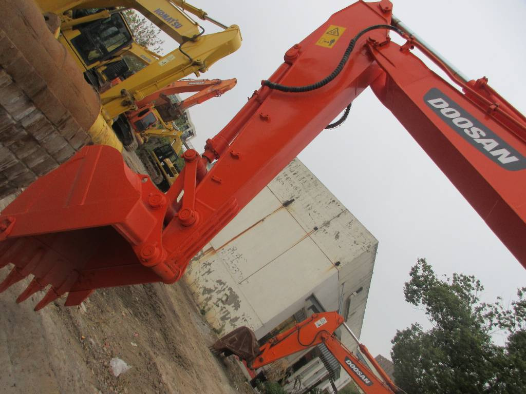 Doosan DH 150 LC-7 - Колесен багер: снимка 2 Doosan DH 150 LC-7 - Колесен багер: снимка 2