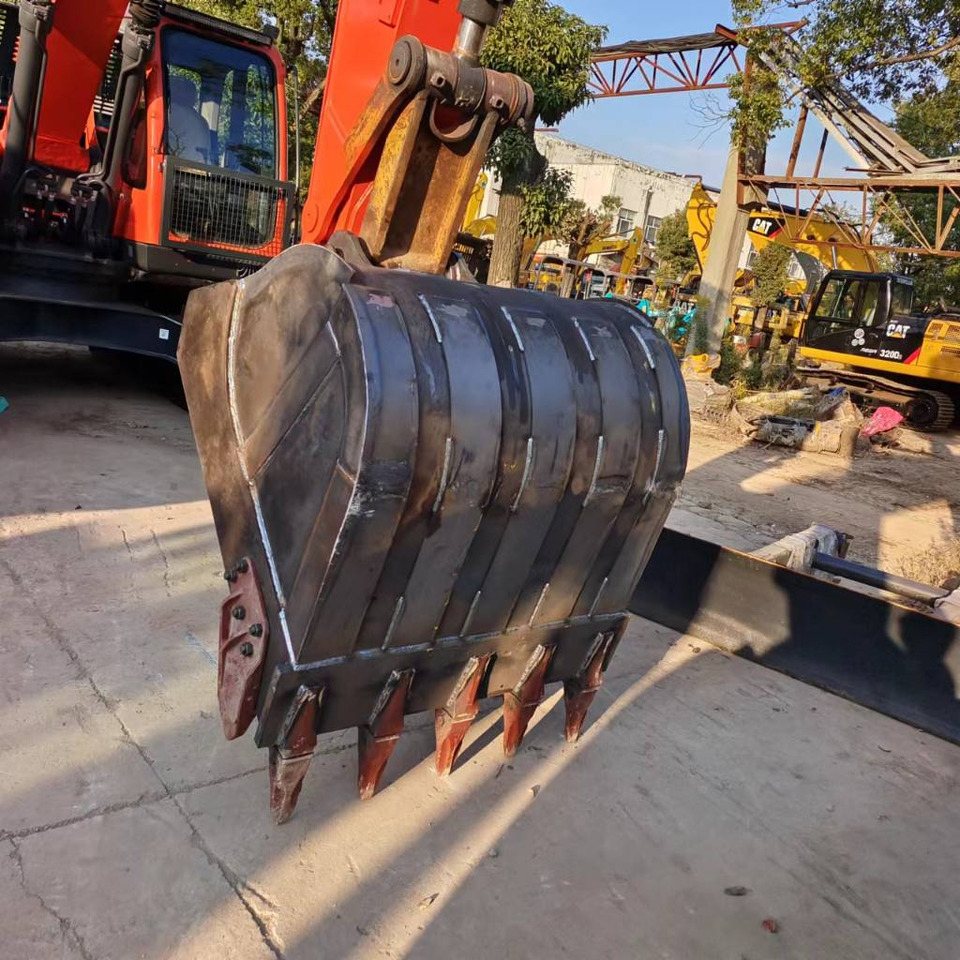 Doosan DX 225 LC - Верижен багер: снимка 2 Doosan DX 225 LC - Верижен багер: снимка 2