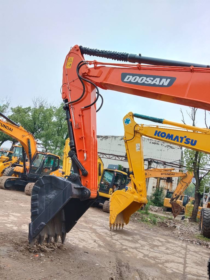 Doosan DX 300 LC - Верижен багер: снимка 2 Doosan DX 300 LC - Верижен багер: снимка 2