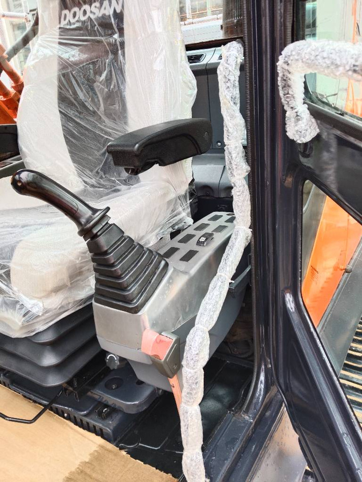 Doosan DX 300 LC - Верижен багер: снимка 5 Doosan DX 300 LC - Верижен багер: снимка 5