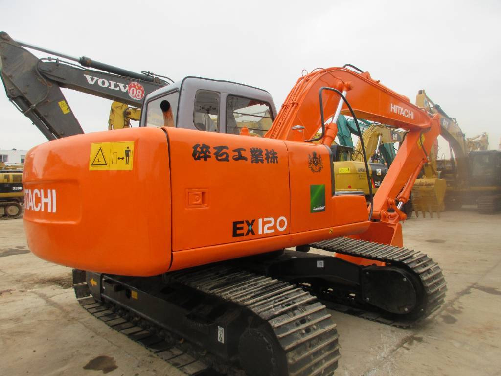 Hitachi EX 120-3 - Верижен багер: снимка 3 Hitachi EX 120-3 - Верижен багер: снимка 3