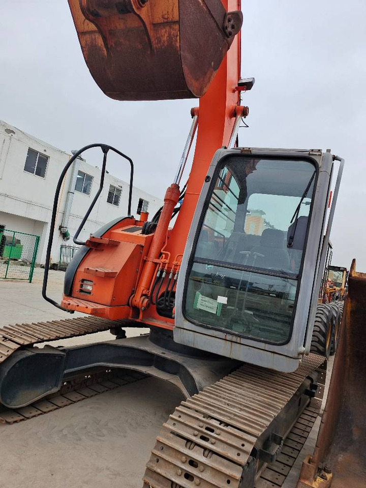 Hitachi ZX 135 US - Верижен багер: снимка 1 Hitachi ZX 135 US - Верижен багер: снимка 1