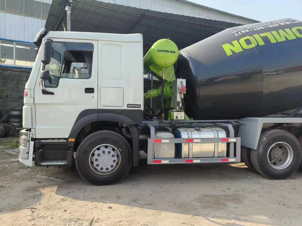 Howo 380 - Бетонобъркачка: снимка 1 Howo 380 - Бетонобъркачка: снимка 1